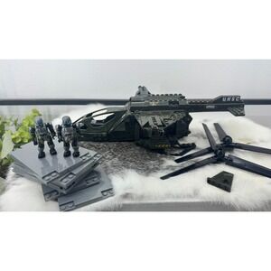 Mega Bloks Halo Falcon & Landing Pad 96940 Incomplete + 2 Figures UNSC